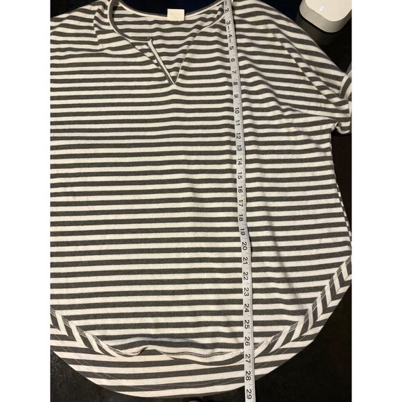 SIMPLE Suzanne Betro Dark Gray White Horizontal Stripe Round Hem V Neck Top - Picture 8 of 9